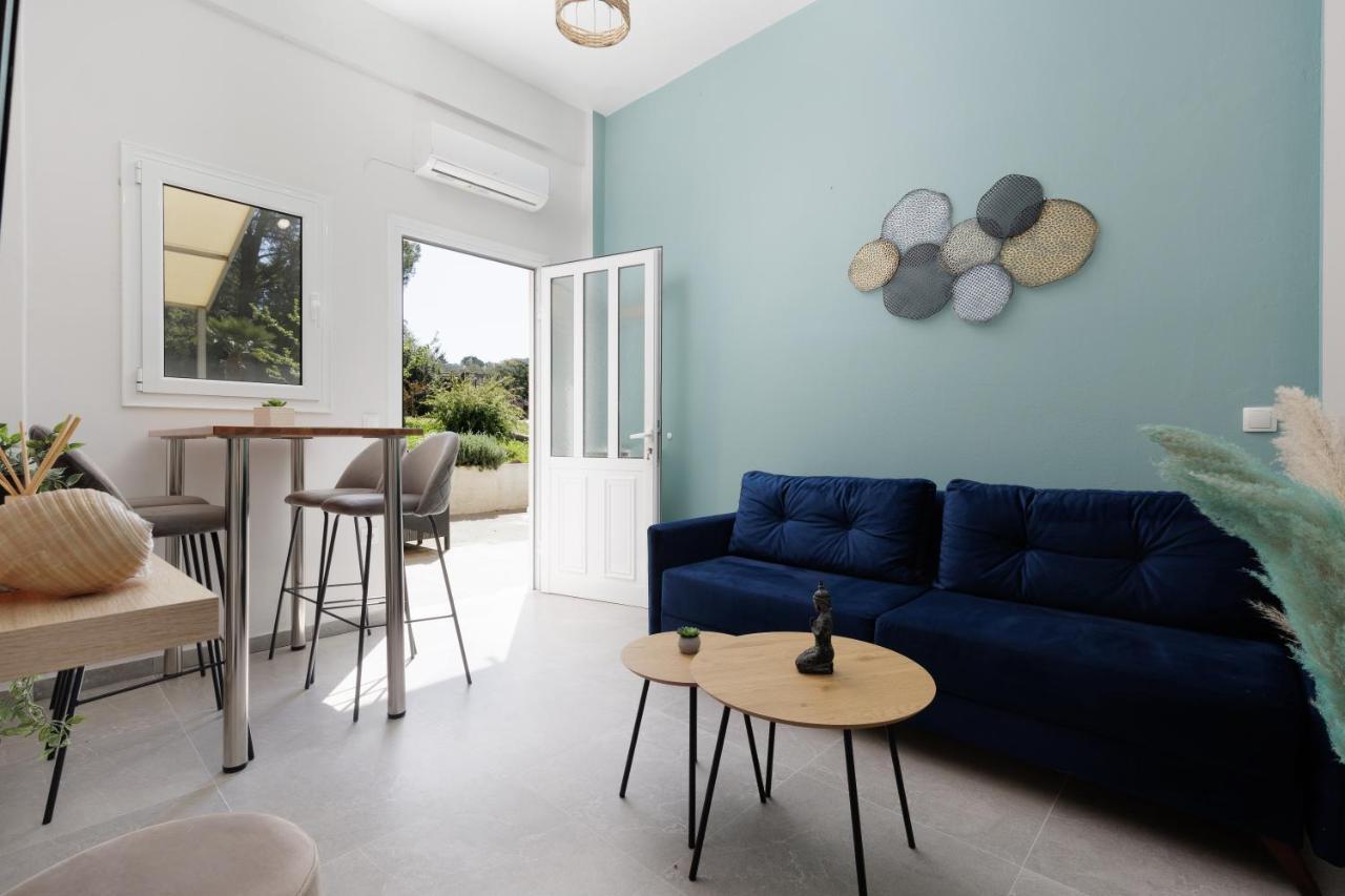 The Lake Apartments Коммено Екстер'єр фото